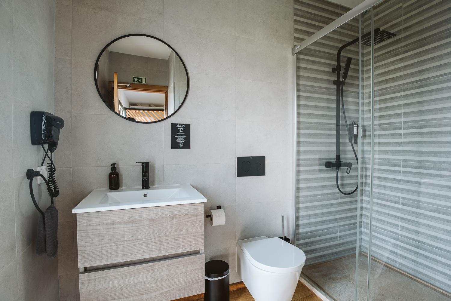 The Salty Pelican Yoga & Surf Retreat Peniche Ruang foto